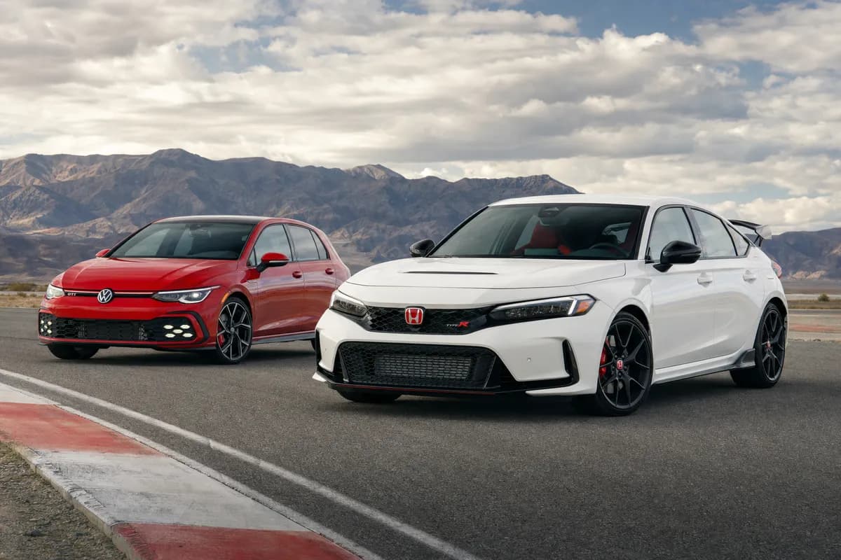 2025 Honda Civic Type R vs 2025 Volkswagen Golf GTI: Hot Hatch Showdown