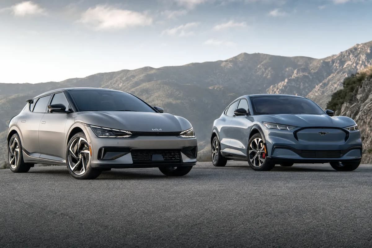 2024 Kia EV6 vs Ford Mustang Mach-E: Electric SUV Innovation Duel
