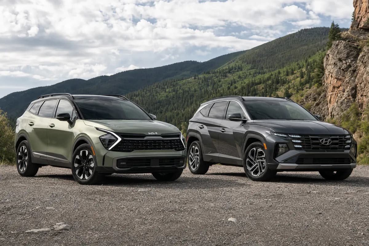 2025 Kia Sportage Hybrid vs Hyundai Tucson Hybrid: Which Compact SUV Leads?