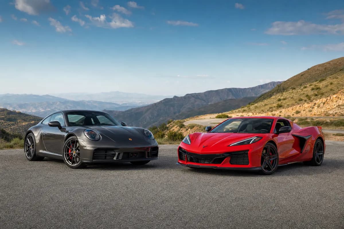 2025 Porsche 911 Carrera vs 2025 Chevrolet Corvette Z06: Ultimate Sports Car Faceoff
