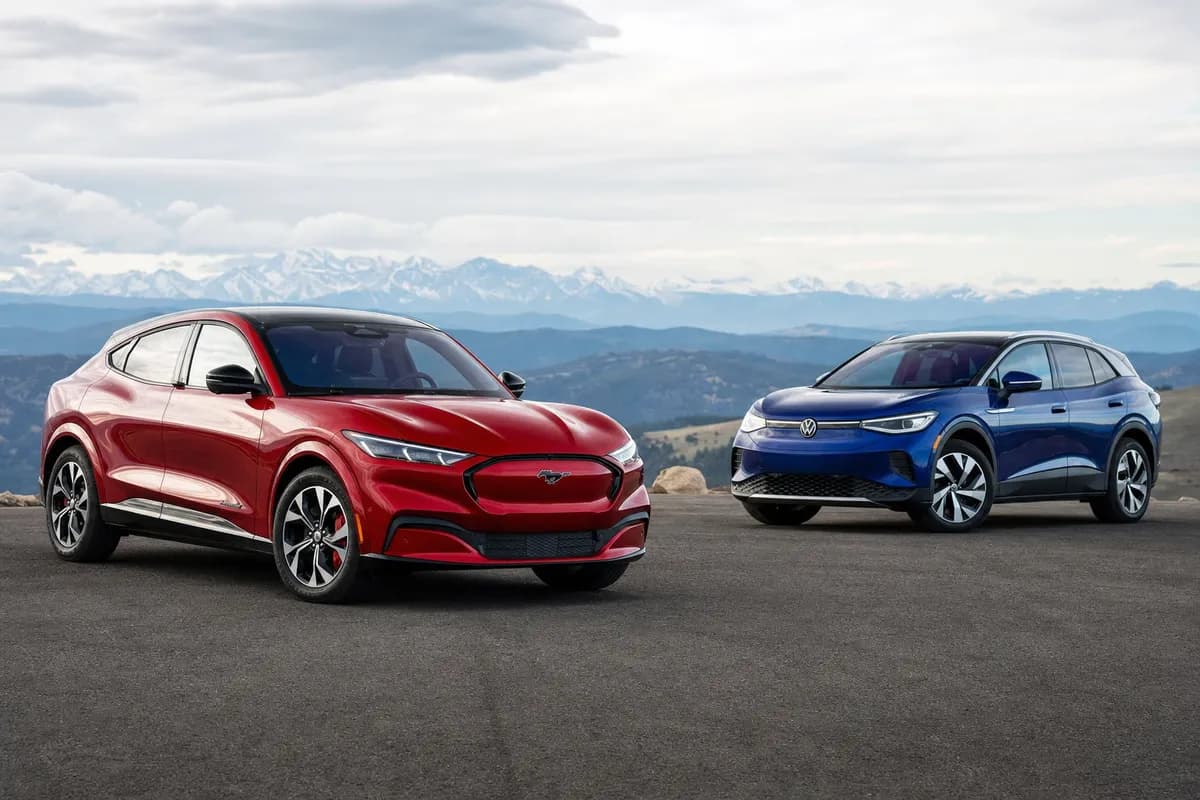 2025 Volkswagen ID.4 vs Ford Mustang Mach-E: Electric SUV Showdown