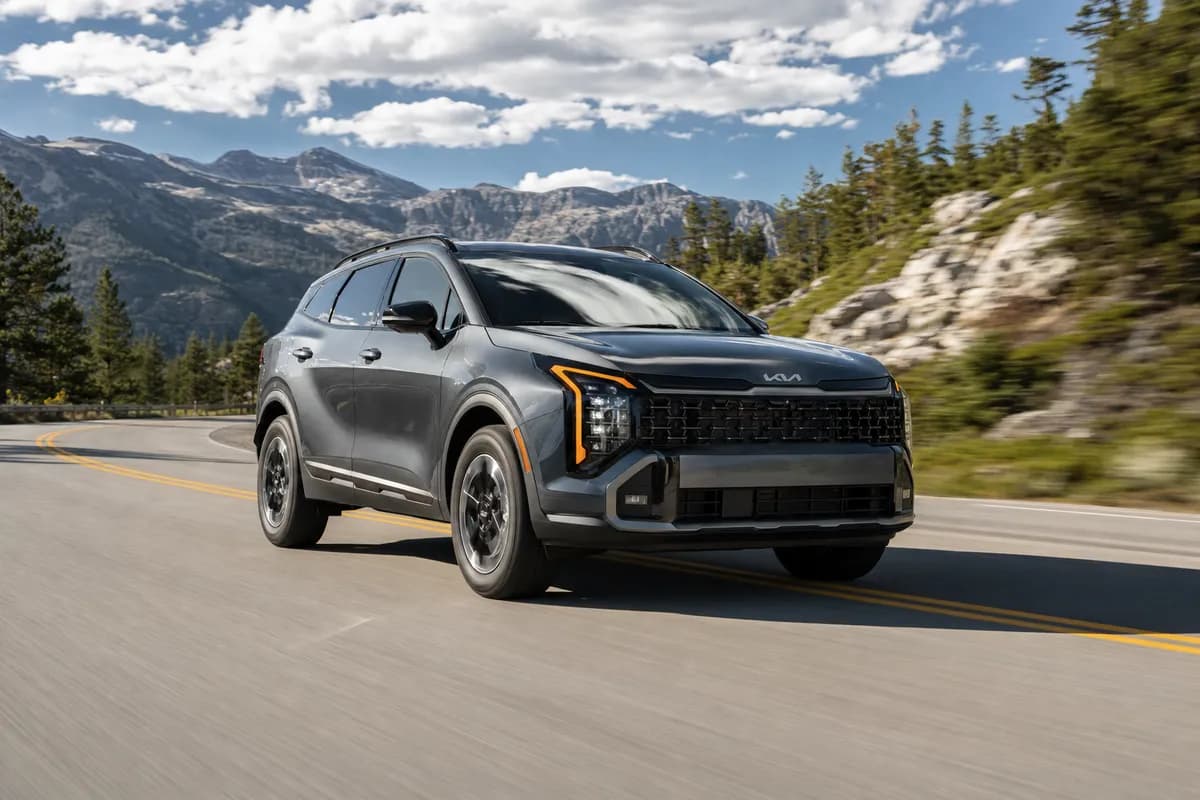 2026 Kia Sportage Hybrid First Drive Review: Can Kia’s Family-SUV Sweet Spot Beat the Honda CR-V Hybrid, Hyundai Tucson Hybrid, and Toyota RAV4 Hybrid on Space, Efficiency, and Everyday Ease?