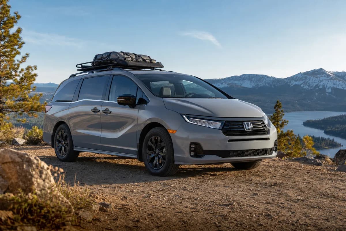 Why 2026 and 2027 Honda Odyssey, Toyota Sienna, and Kia Carnival Hybrid Owners Are Building a New DIY Family-Road-Trip Community: Brake-Service Basics, Sliding-Door and 12-Volt Prevention, Tire Load Strategy, and OEM-Plus Mods That Make Modern Minivans Better for Camping, Carpools, and Cross-Country Travel Without Looking Tacky