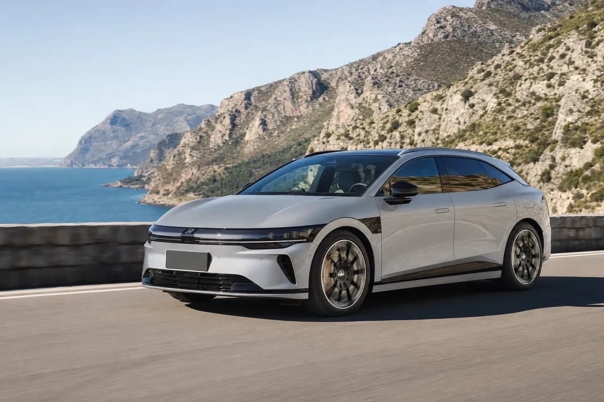 2026 Zeekr 7GT First Drive Review: Can Zeekr’s Sleek Electric Shooting Brake Beat the Porsche Taycan Sport Turismo, BMW i5 Touring, and Audi A6 e-tron Avant on Range, Charging, and Everyday Style?
