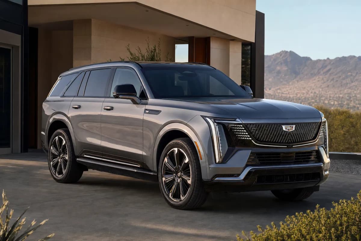 Cadillac Delays Its All-EV Transition in July 2026 and Keeps Gas SUVs Alive Longer: What the Shift Means for the 2027 Escalade IQ, Lyriq, Optiq, XT5, XT6, and Luxury Buyers Unsure About Going Fully Electric