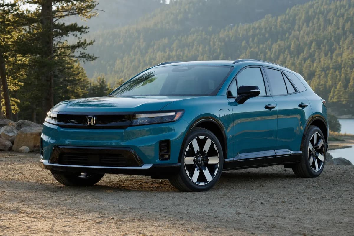 Honda’s Decision to Drop the All-Electric Prologue After 2026 Signals a Bigger Hybrid Retreat From Full EV Ambitions: What It Means for the 2027 CR-V Hybrid, Accord Hybrid, Next-Gen Zero-Series EVs, GM Partnership Fallout, and Buyers Wondering If Honda Is Playing It Too Safe