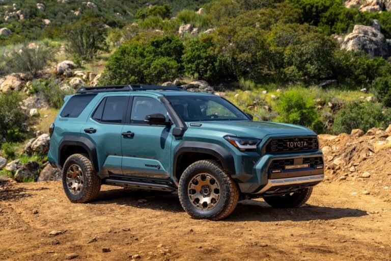 2025_Toyota_4Runner_Trailhunter_Everest_03-scaled-1-scaled